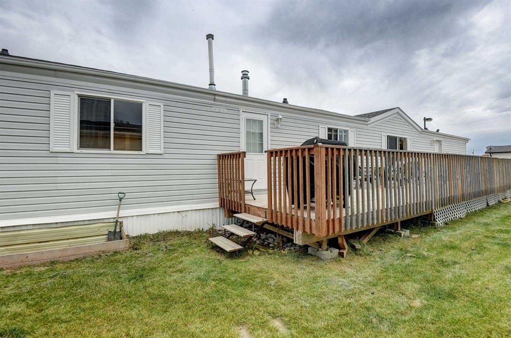 I have sold a property at 5 900 Ross STREET in Crossfield
