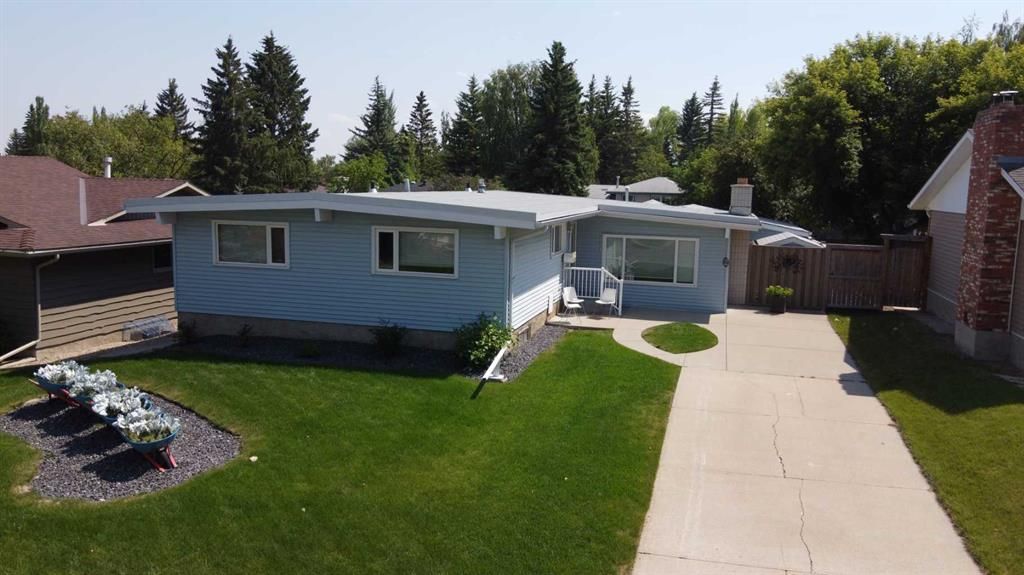 I have sold a property at 919 124 AVENUE SW in Calgary
